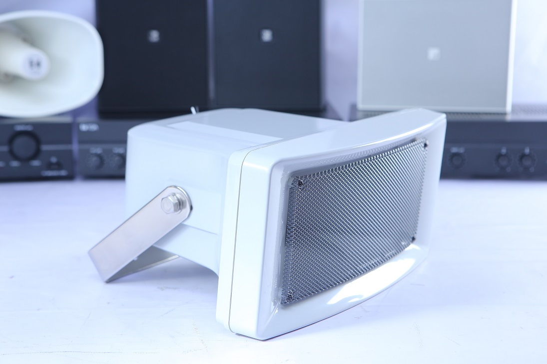 Loa nén dải rộng 15W Toa CS-154